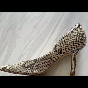 KAREN SCOTT Snakeskin pumps, Grey/White/Silver Size 6M